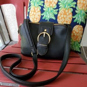 🔥 LIZ CLAIBORNE BLACK PURSE